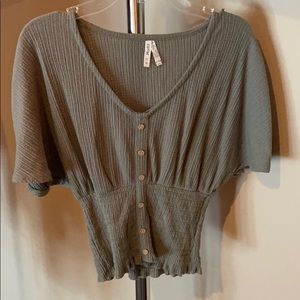 Cropped dress shirt (olive)